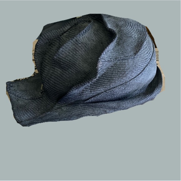 Vintage artisan made boutique hat Dark navy.  An original piece - Picture 1 of 4